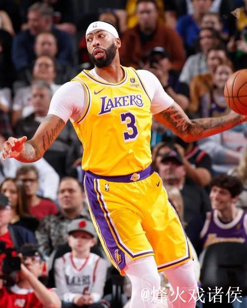 浓眉35分詹姆斯21+8 湖人22分逆转奇迹战胜太阳 浓眉35分詹姆斯21+8 湖人22分逆转奇迹战胜太阳