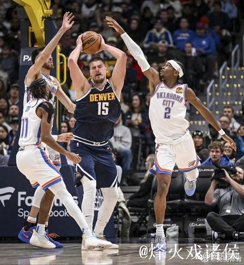 约基奇三双助掘金击败独行侠,76人终结5连败低迷 约基奇三双助掘金击败独行侠,76人终结5连败低迷